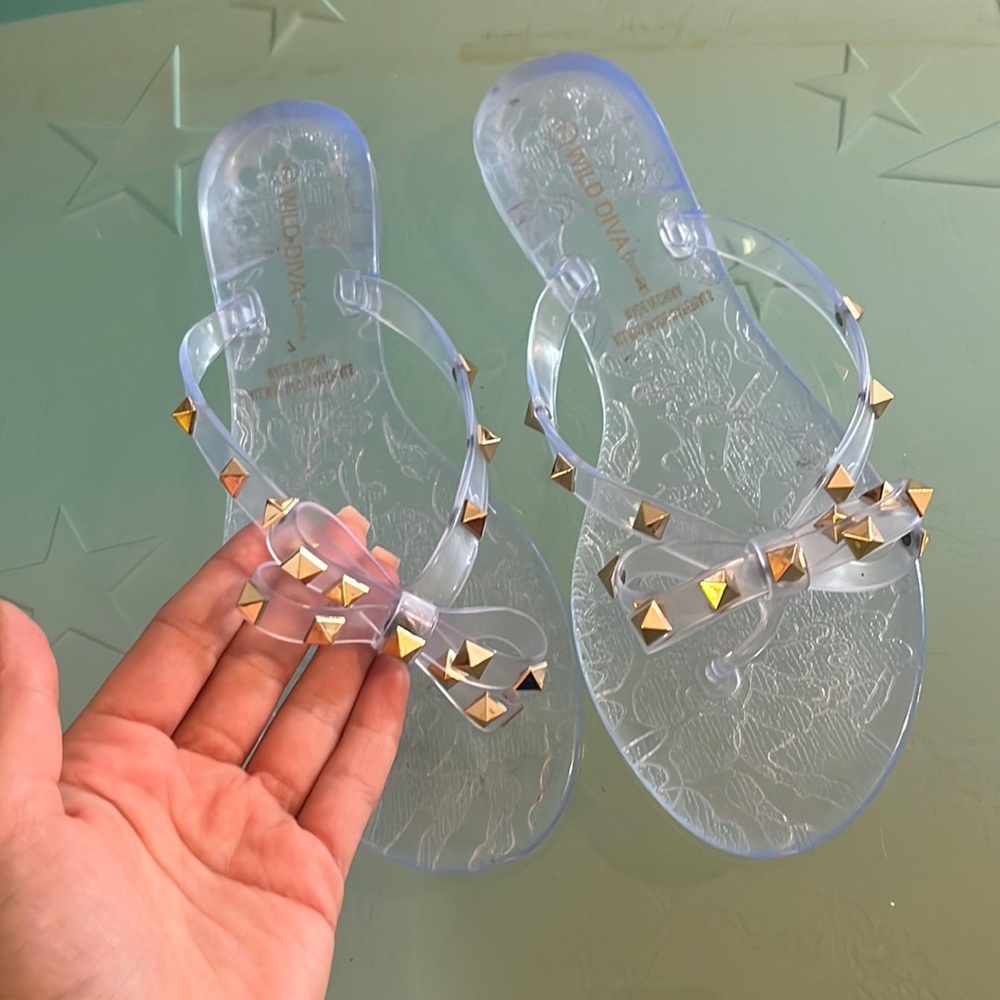 Clear flip flops